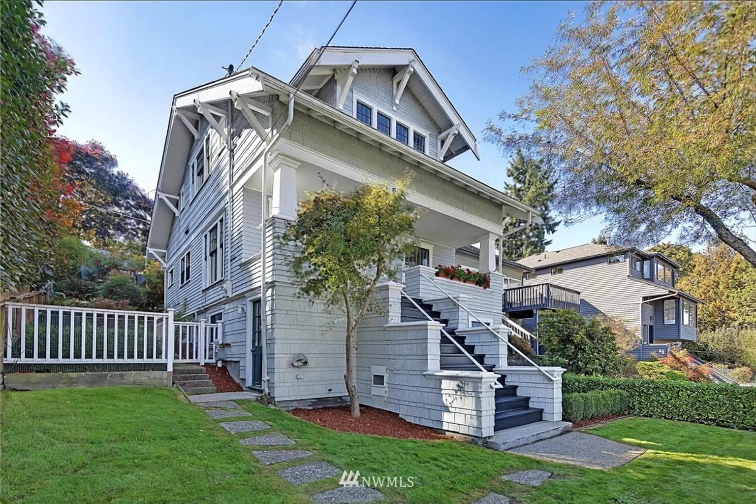 4 bed, 3.5 bath, 2340 sqft, $5,500 — Photo 1