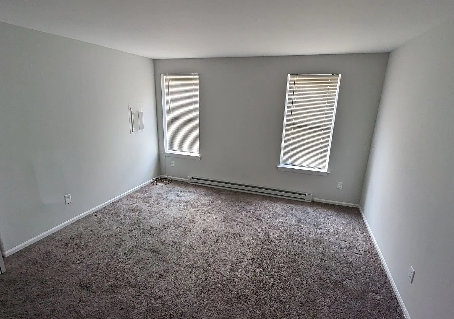 3 Bedroom apartment with multiple floor living! — Photo 3