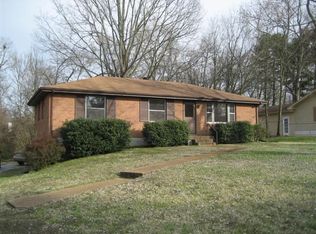 106 Greenlawn Dr, Hendersonville, TN 37075