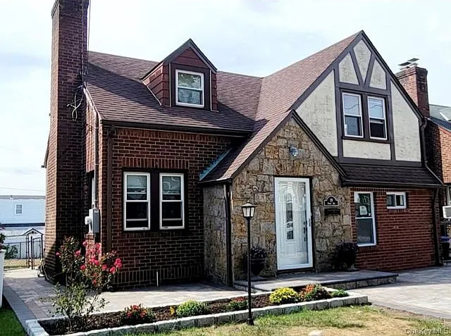 19 Poppy Ave — Photo 1