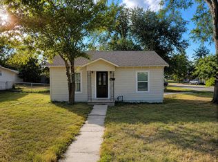 701 W North Ave, Lampasas, TX 76550