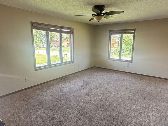 2nd image of 1751 Colette Dr APT 3