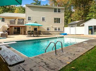 37 Lamson Dr, Merrimack, NH 03054