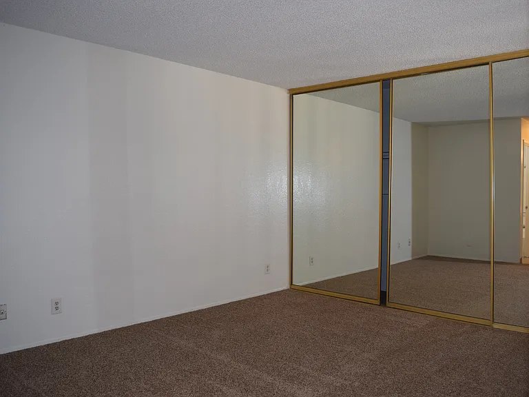 210 W Vermont Ave #107 — Photo 10