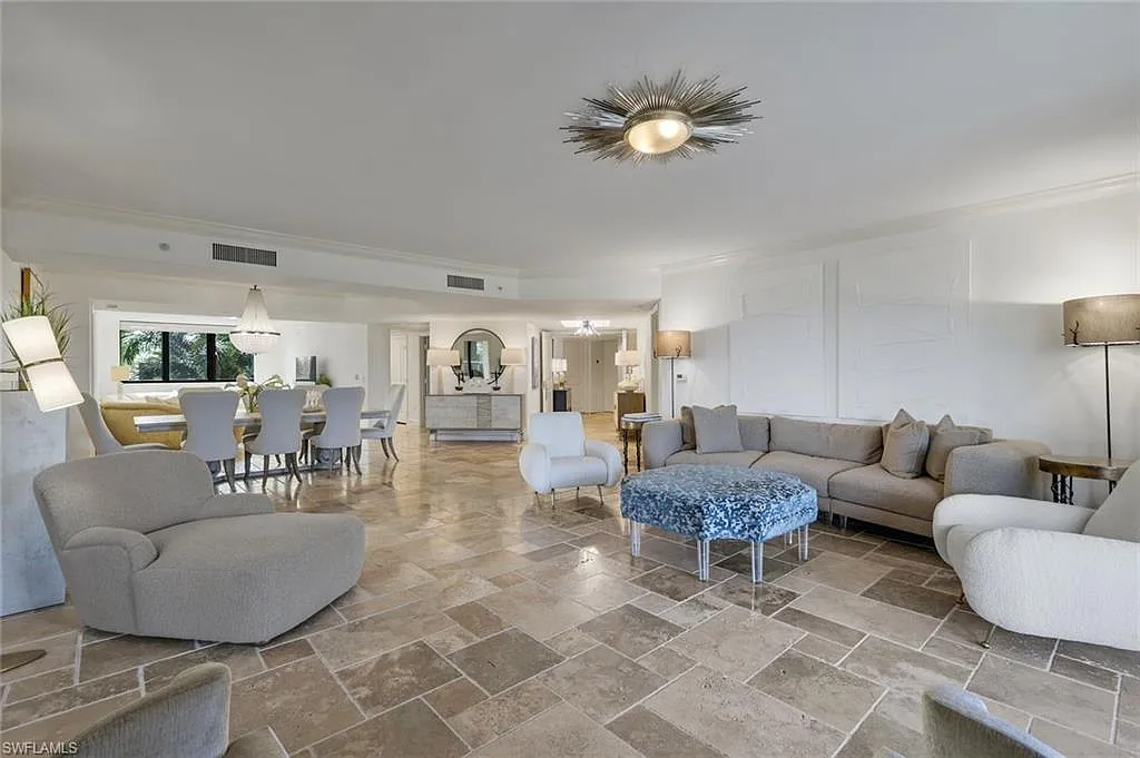 3 bed, 3.0 bath, 3225 sqft, $27,000 — Photo 3