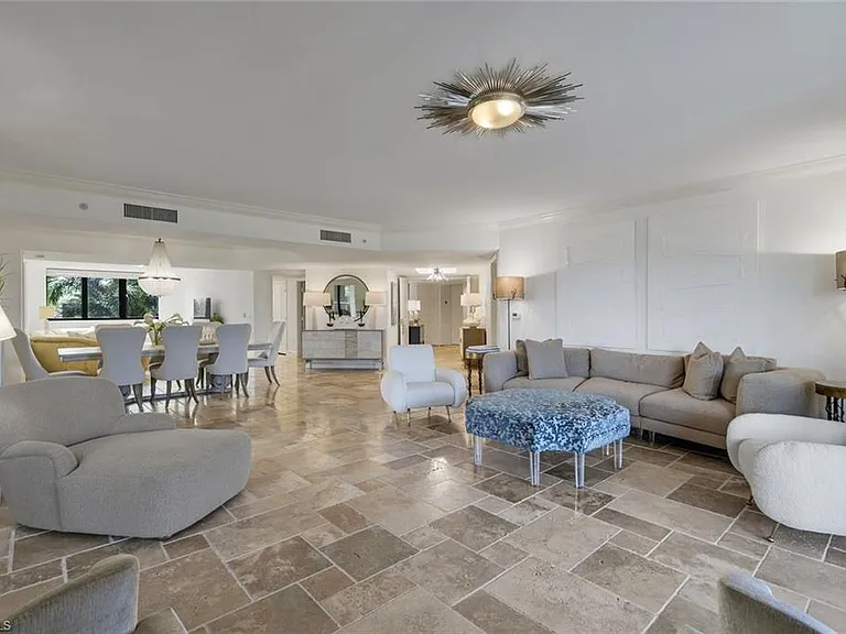 6597 Nicholas Blvd #306 — Photo 3