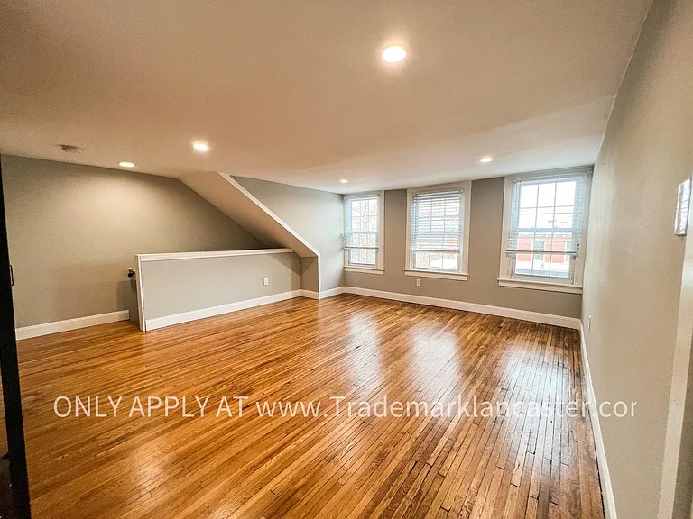 318 N Duke St #5 — Photo 14