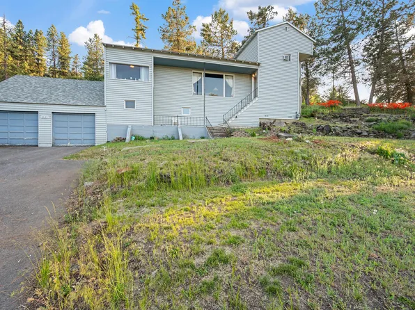 1049 Lakeshore Dr, Klamath Falls, OR 97601