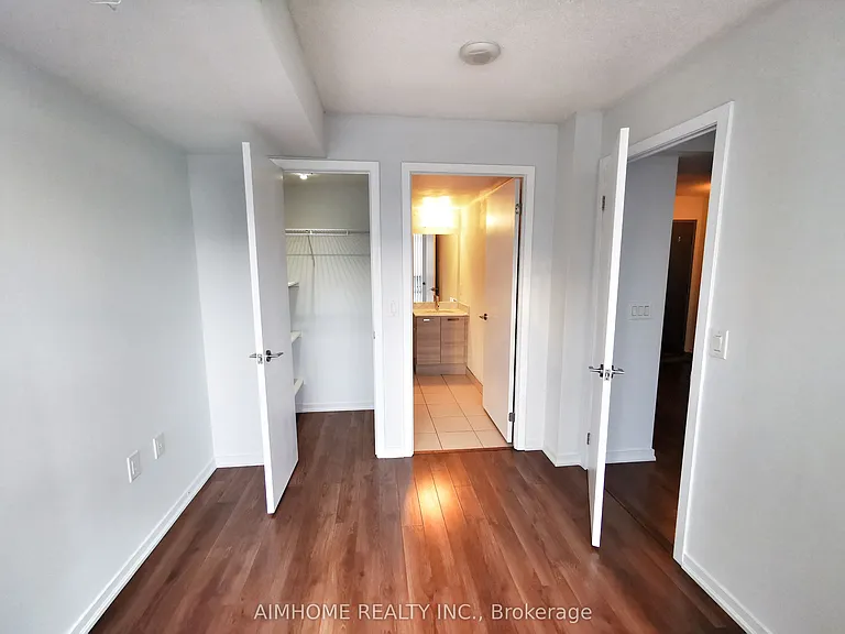 36 Lisgar St #2207E — Photo 8