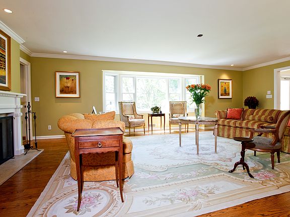 2nd image of 6 Salem Dr
