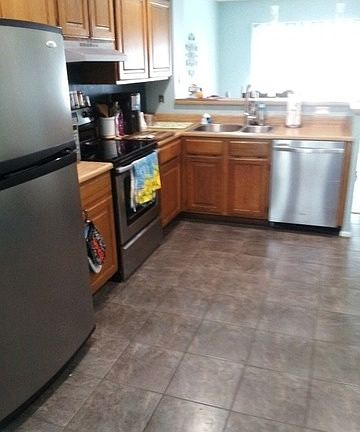 2nd image of 16623 Spruce Tree Ln