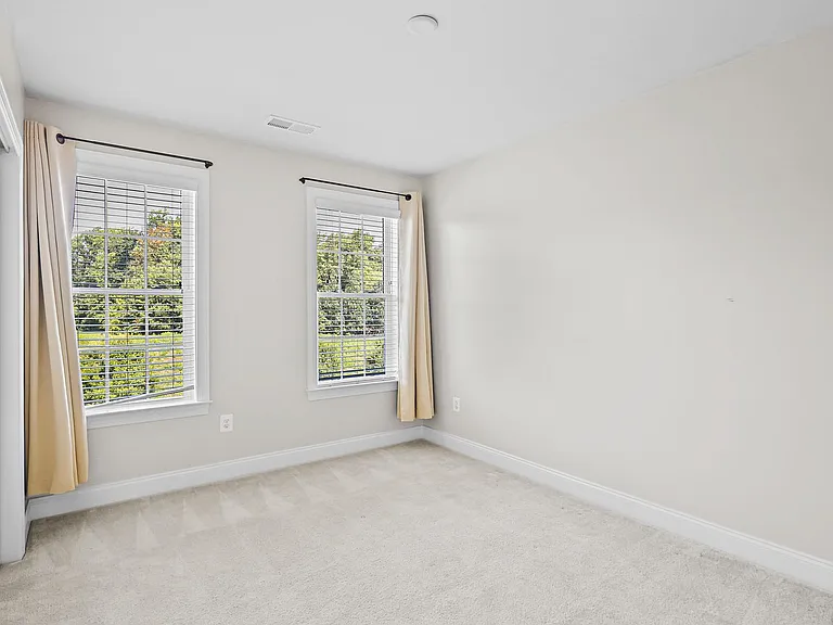2542 Cherry Tree Rd — Photo 13