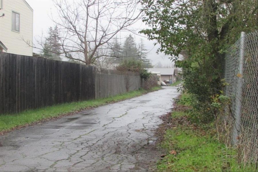 2nd image of 632 Benjamins Rd