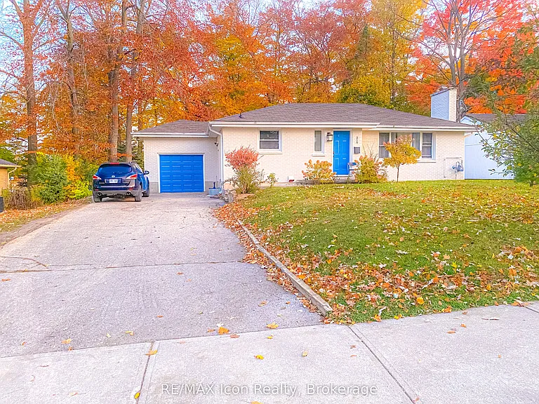 319 Ridgewood Cres S #MAIN — Photo 19