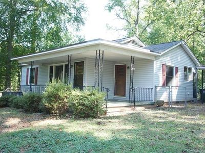 1312 N Main St, Lowell, NC, 28098