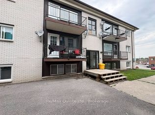174 Queen St #6, Quinte West, ON K8V 4Y6
