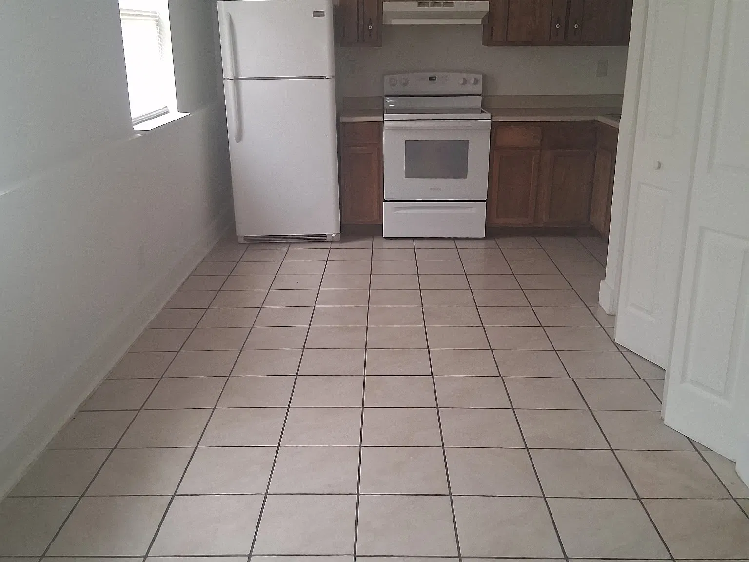 2 bed, 800 sqft, $875 — Photo 1