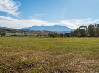 1121 S 9150 E, Huntsville, UT 84317