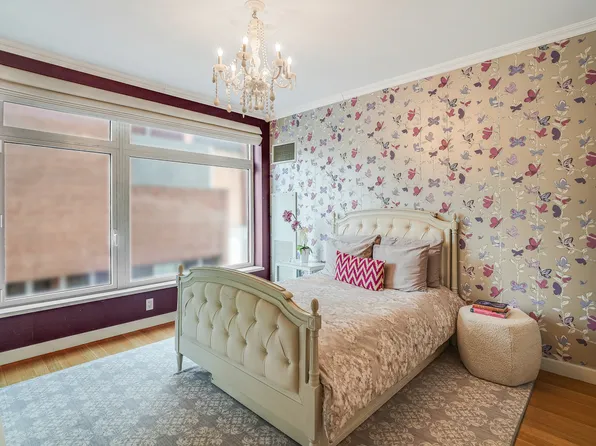 400 East 67th Street image 12 of 25