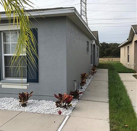 2nd image of 7960 Carriage Pointe Dr