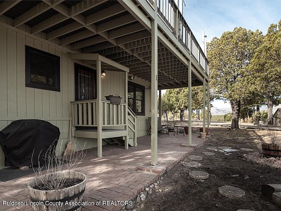 5th image of 201 El Camino Dr