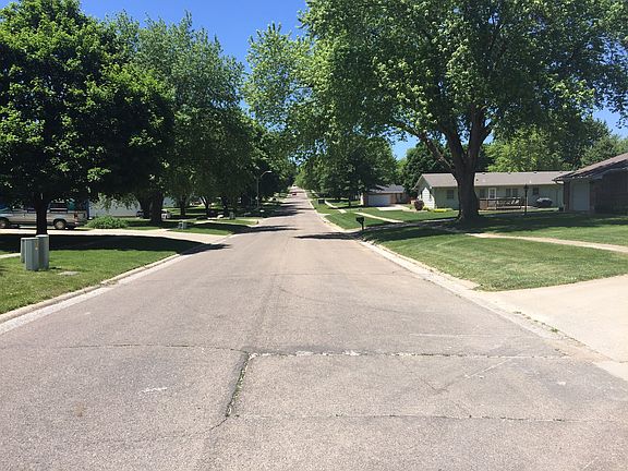 2nd image of 1611 Lincoln Ave