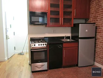 Rented by Bond New York