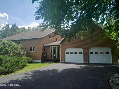 3 Sky Trl, Edinburg, NY, 12134
