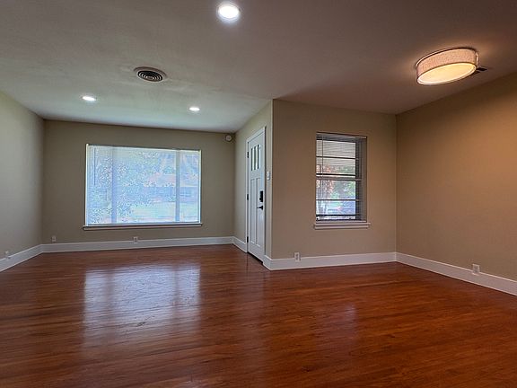 4th image of 1411 Ansbury Dr