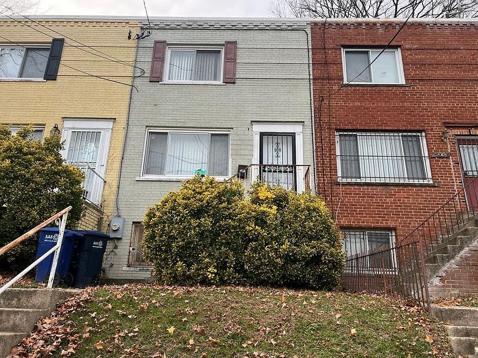 1st image of 2307 16th St SE