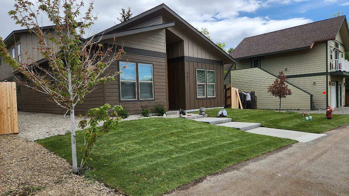 3 bed, 2.5 bath, 1500 sqft, $3,500 — Photo 1