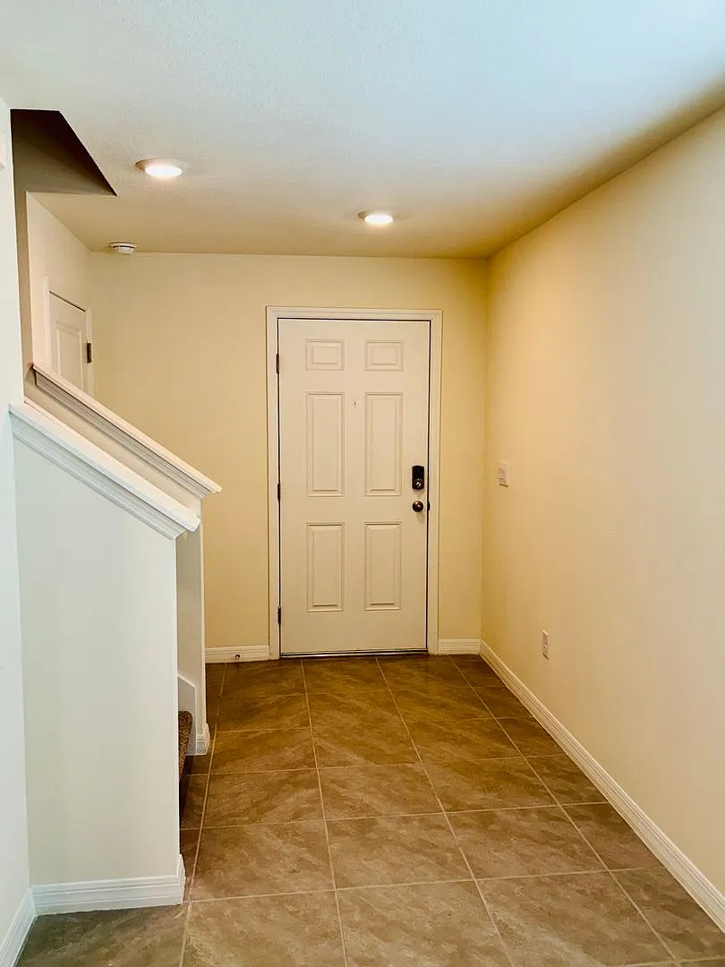 Dade City Home — Photo 3