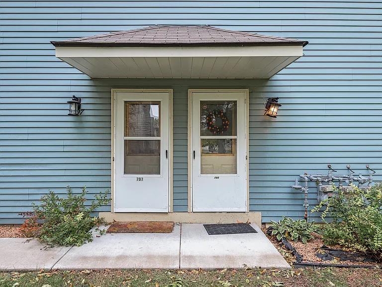 797 Parkside Dr — Photo 22