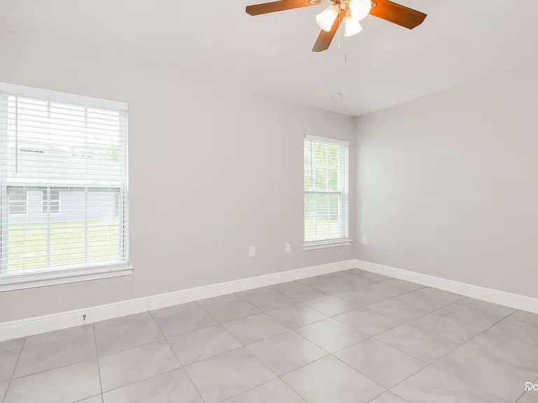 522 Bristol Cir — Photo 14
