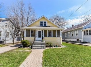 29 N Elizabeth St, Lombard, IL 60148