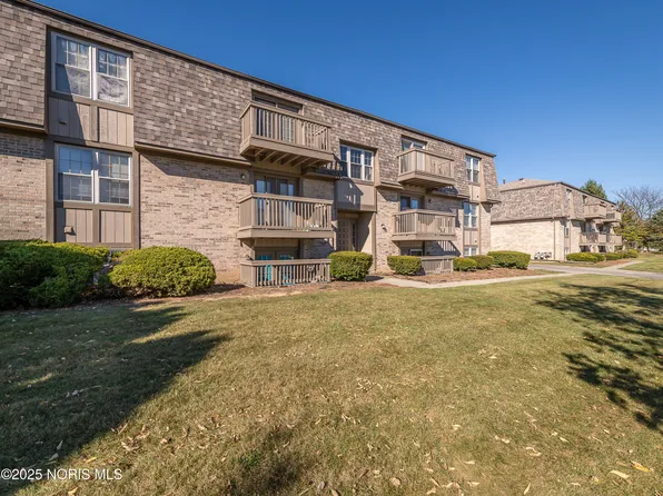 801/811 Hilltop Ln, Toledo, OH 43615