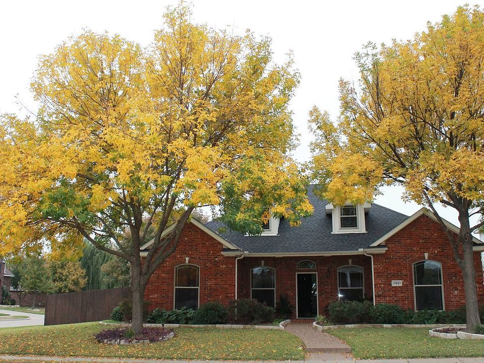 1st image of 11821 Cotswold Dr