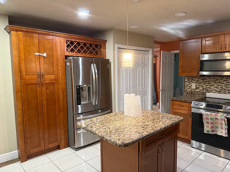 8835 Key West Cir — Photo 15