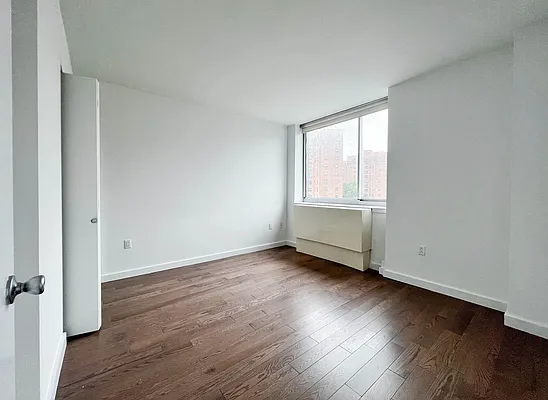 Rented by Kahen Properties | media 29