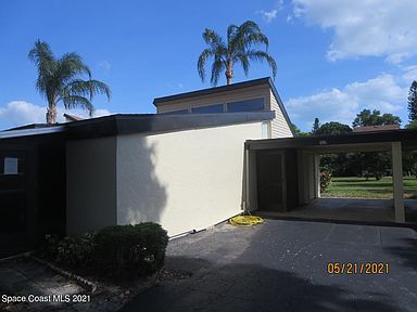 696 White Pine Tree Rd 69 Venice Fl 34285 Mls 906665 Zillow