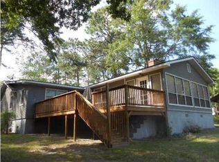 1105 Manning Dr, Summerton, SC 29148