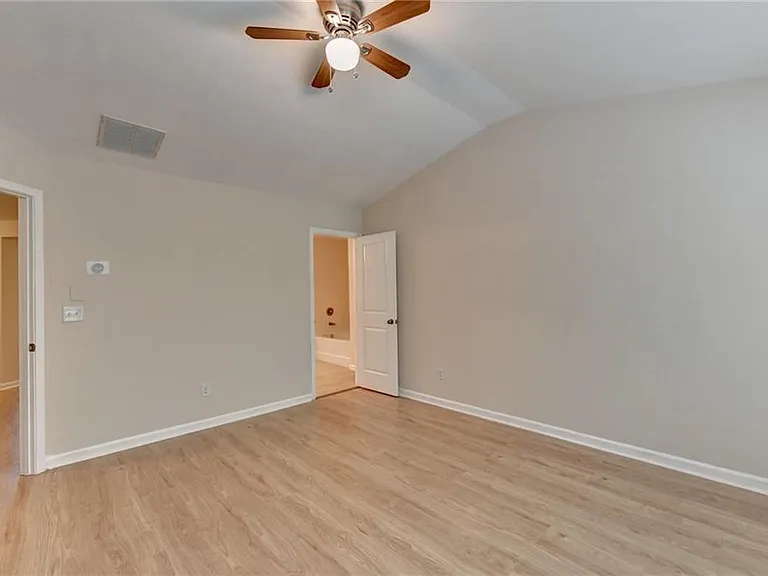 2152 Greencrest Cir — Photo 35