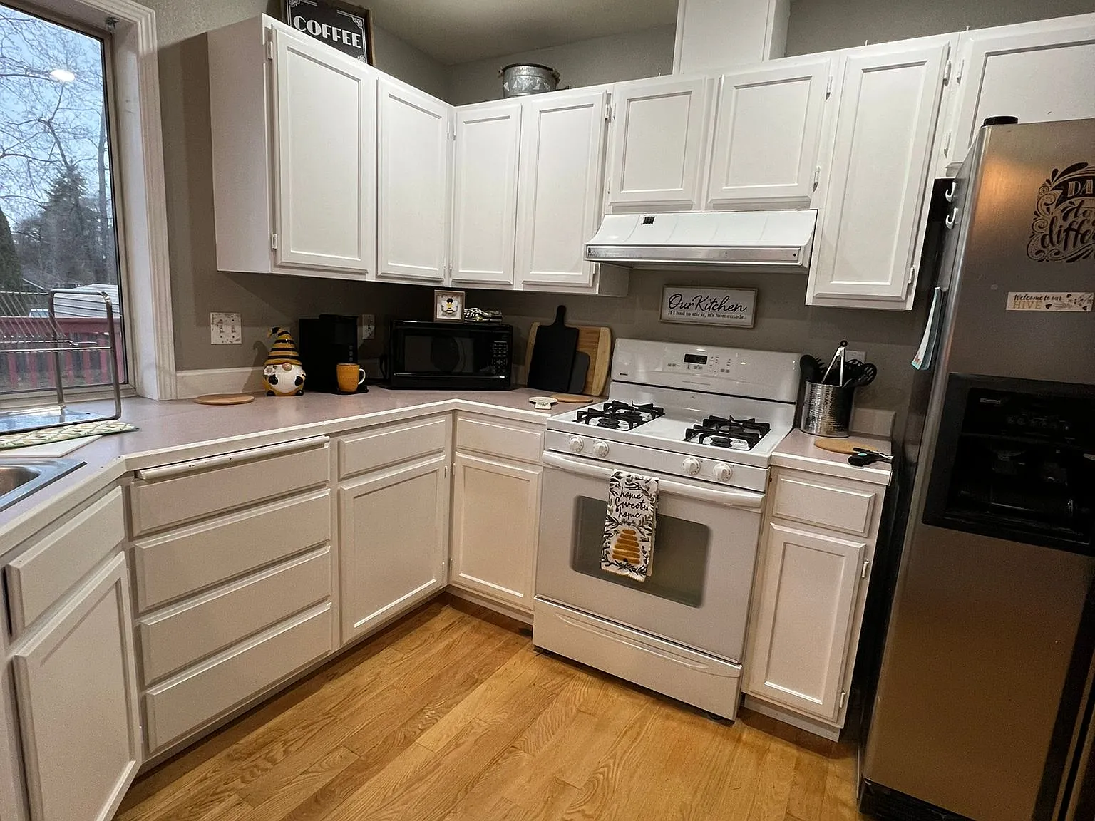 3 bed, 1.5 bath, 1150 sqft, $850 — Photo 3