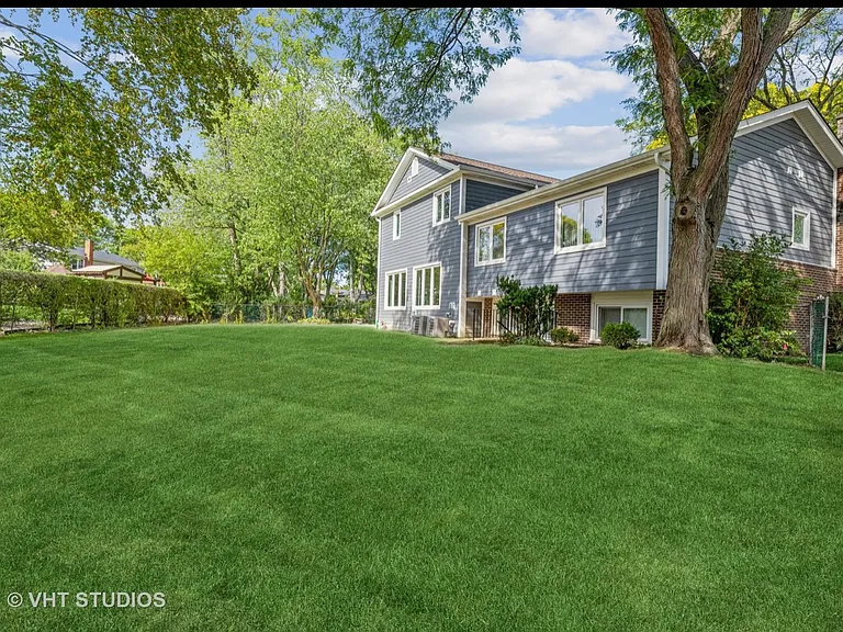 1415 E Fleming Dr S — Photo 2