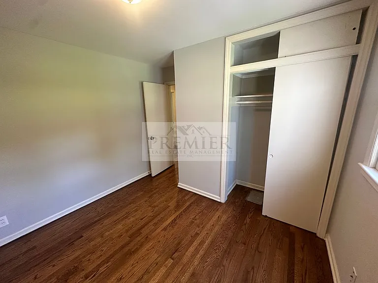 8422 Cherry St — Photo 14