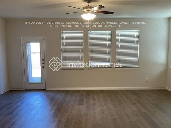 3rd image of 3909 Edinburgh Pl