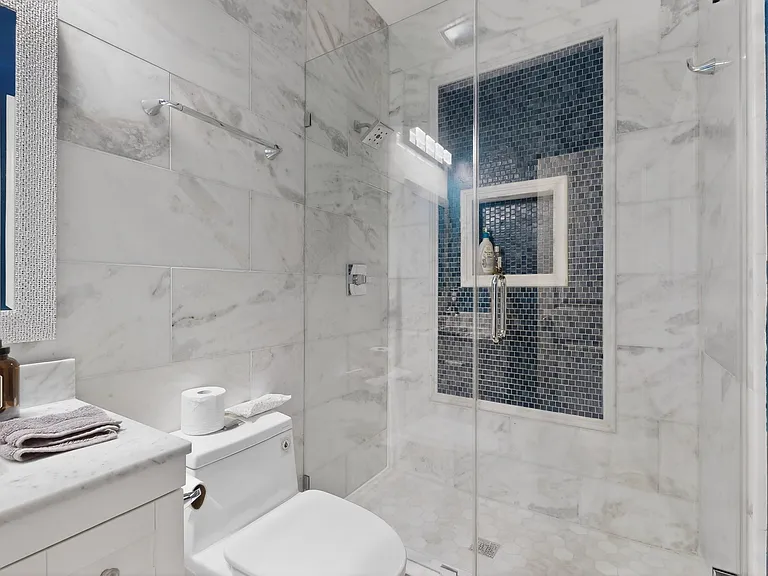 Guest Bath - Downstairs