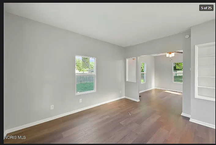 1219 Colburn St — Photo 5