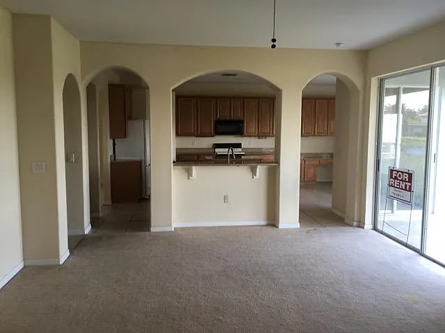168 Preston Ave — Photo 8