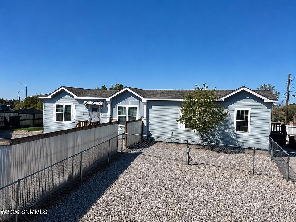 1st image of 1106 N Tornillo St